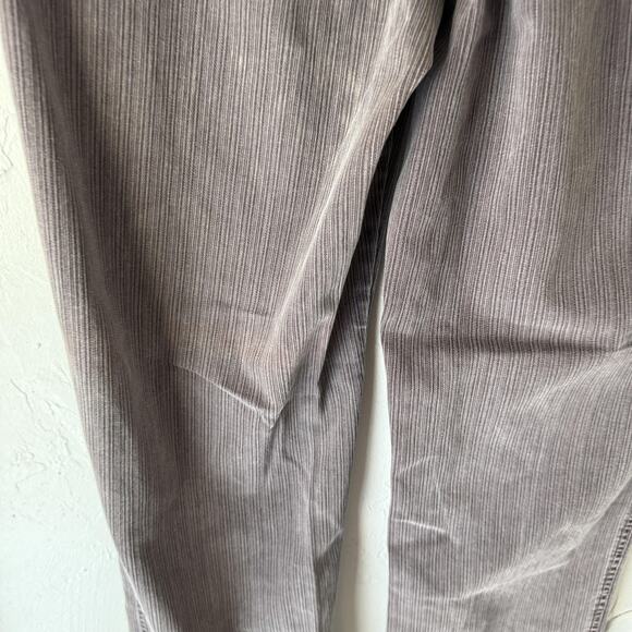 St Johns Bay Pants Vintage Womens 8 Brown Straight Leg Button Tab Pockets Casual - Picture 9 of 10